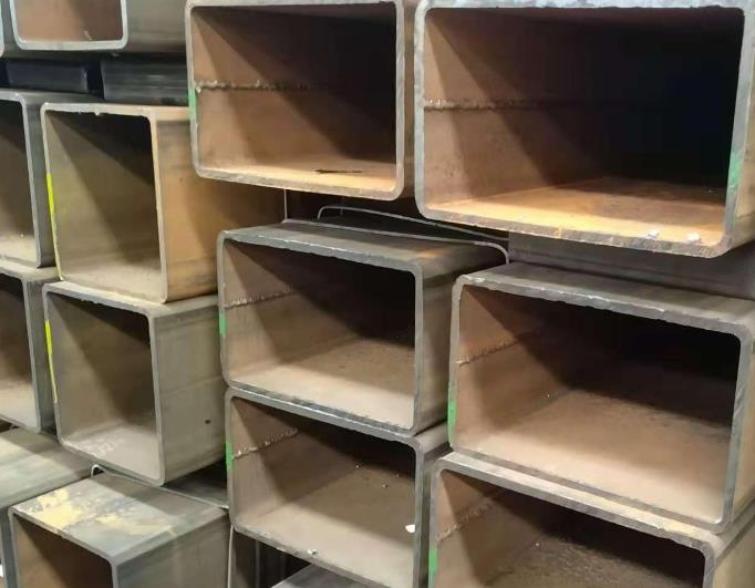 山東大口徑方矩焊管現貨